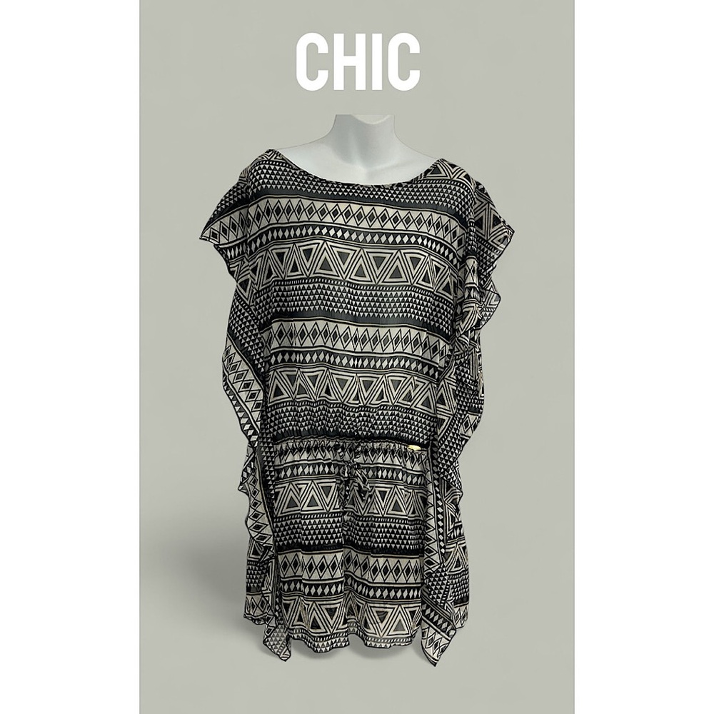 Chic Black Boxy Tunic with Relaxed Fit by Jessica Simpson in Size Lg & XL